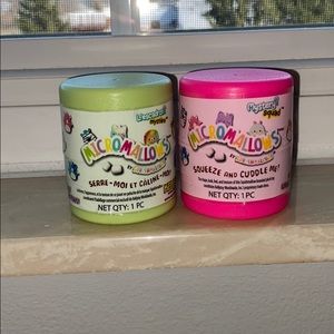 2 unopened micromallows